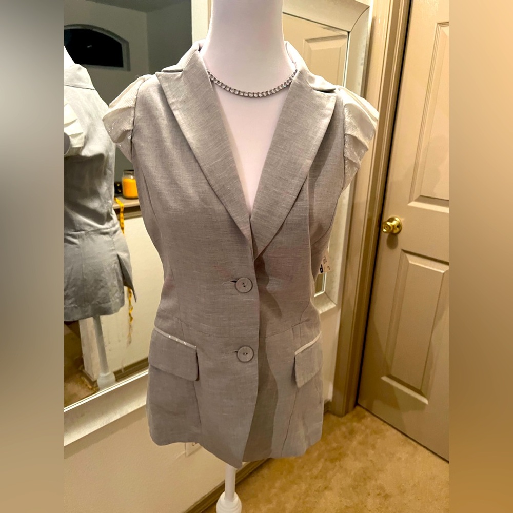 Badgley Mischka 2 button vest NWT